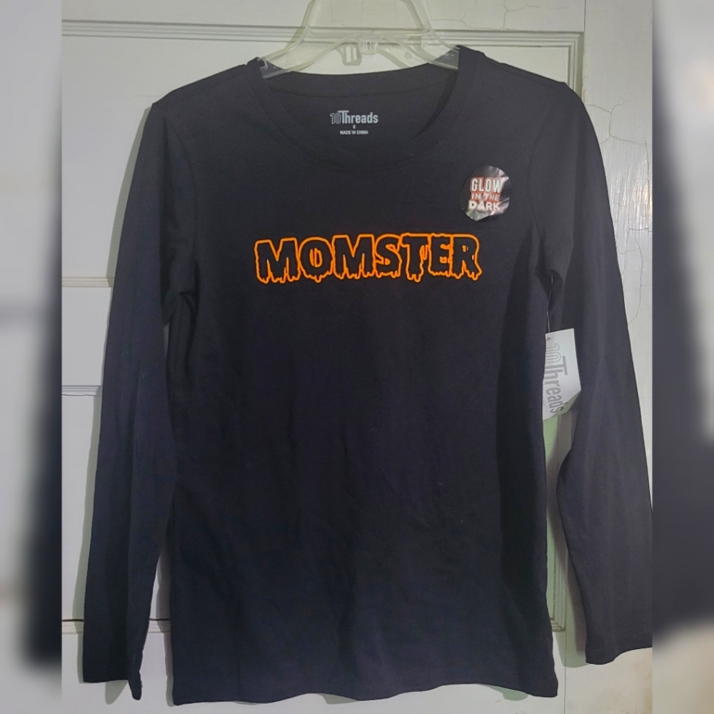 "MOMSTER" long sleeve tee shirt